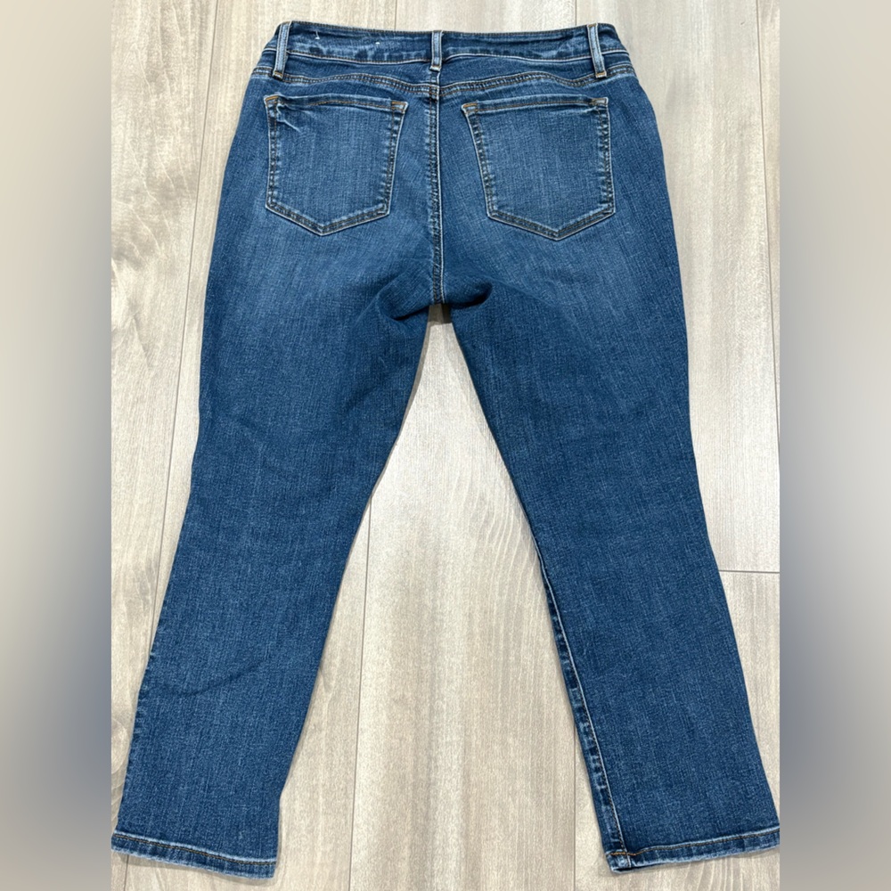 LOFT Women's Straight Leg Dark Blue Stretch Curvy Skinny Crop Size 29P 8 - Picture 2 of 6